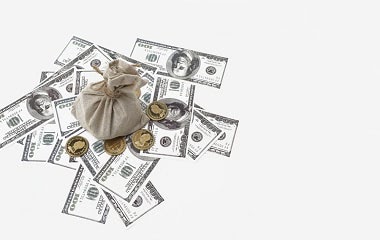 2018年农民搬迁补偿款要房产证吗